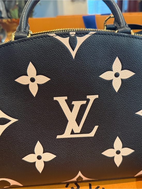 Louis Vuitton Black Pink Monogram Canvas Fall For You  Louis Vuitton Black with Pale Pink Monogram Tote